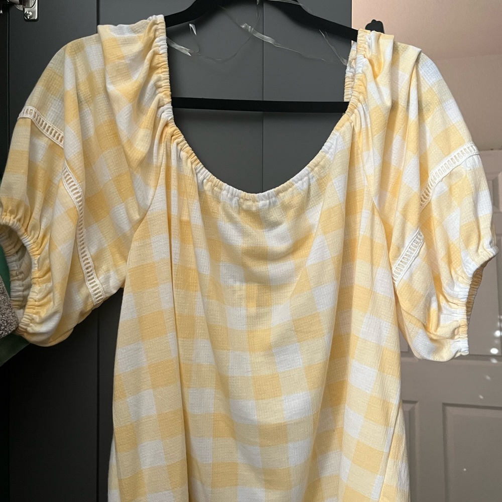Brand new XL yellow stripped shirt